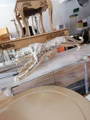Stuffzy Office and Home Decoration
