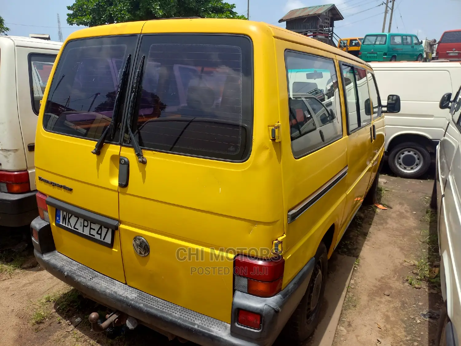 Volkswagen Transporter 2004 Yellow