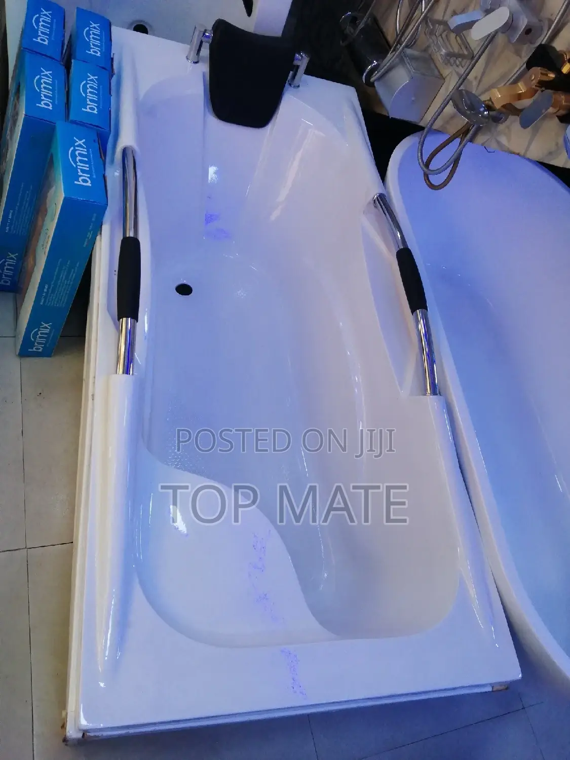 Executive Panel Bathtub