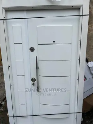 Castillo Door
