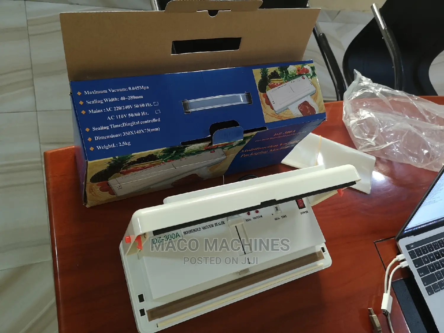 Vacuum Sealing Machine