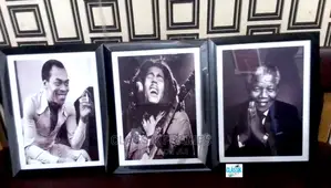 Hd Frame B/W Celebrities Digi Painting Wall Art