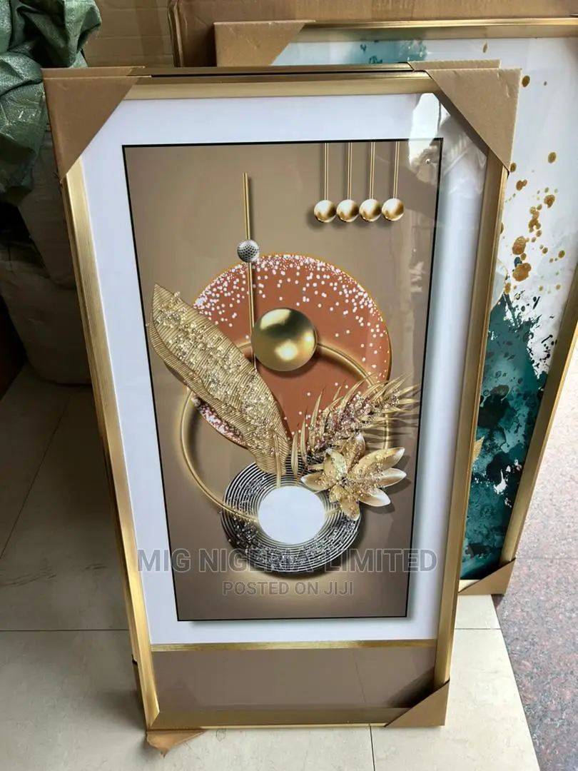 Wall Portrait Golden Decorative Frame
