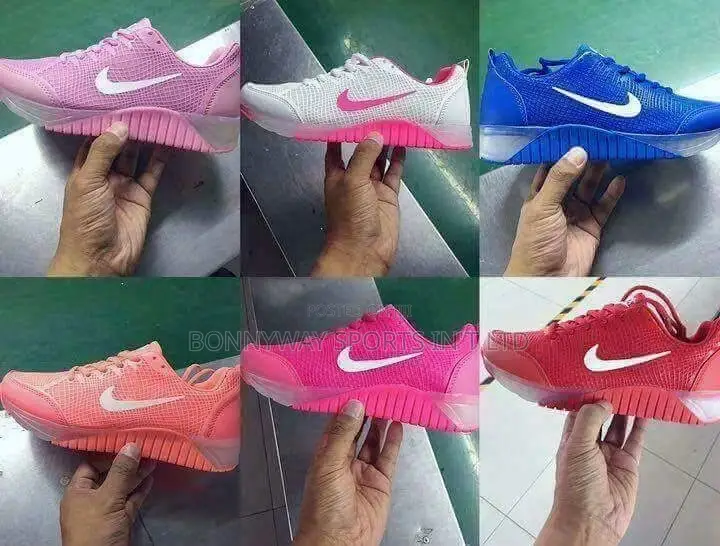 Jugging Nike Canvas