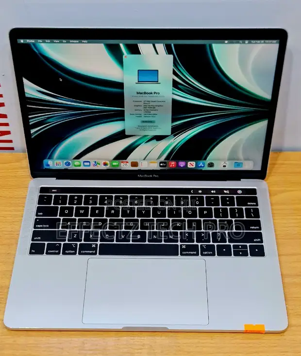 Laptop Apple MacBook Pro 2018 16GB Intel Core I7 SSD 512GB in