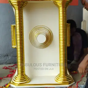 High Quality Golden Color Church Pulpit