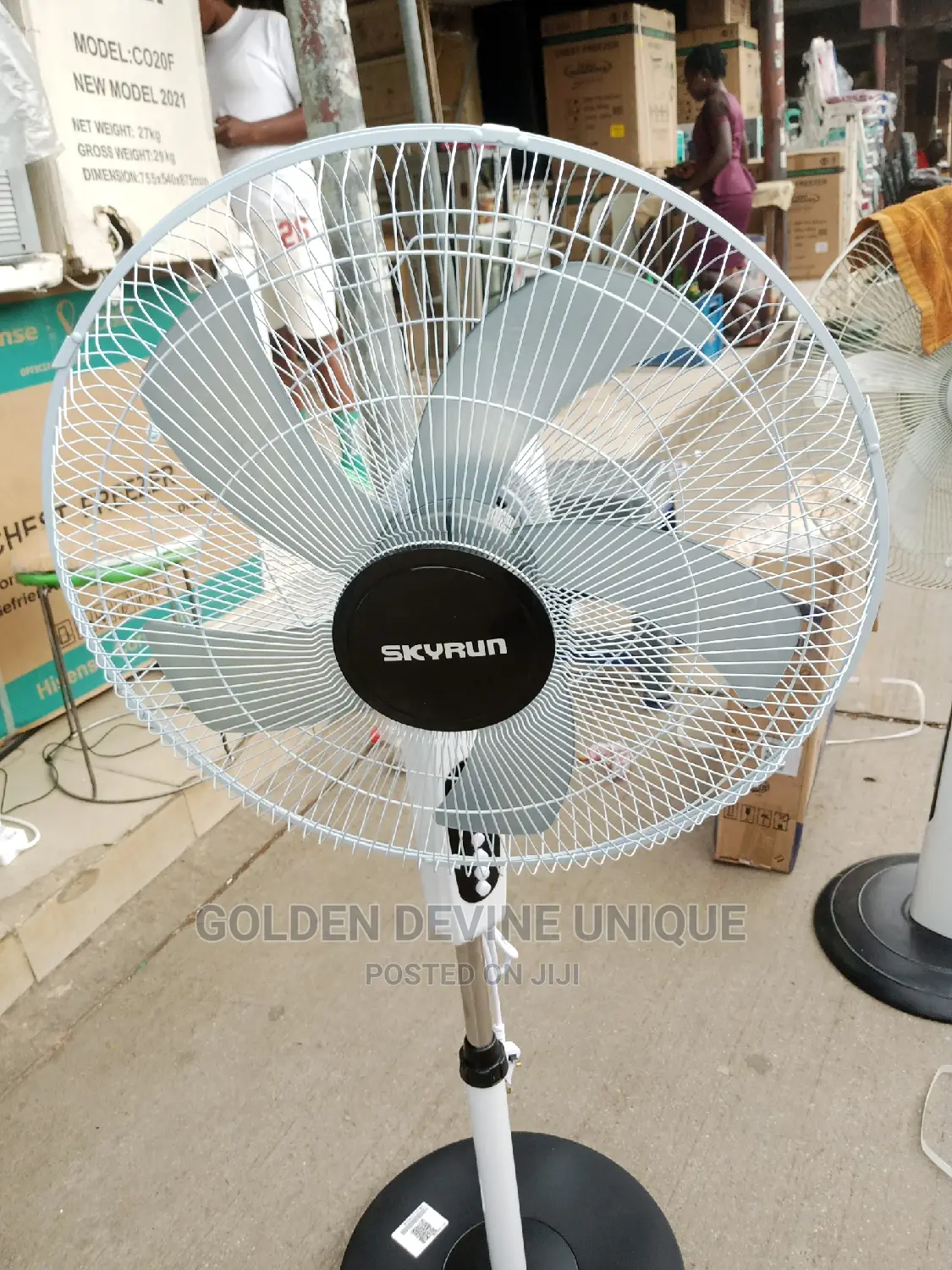 Skyrun Standing Fan
