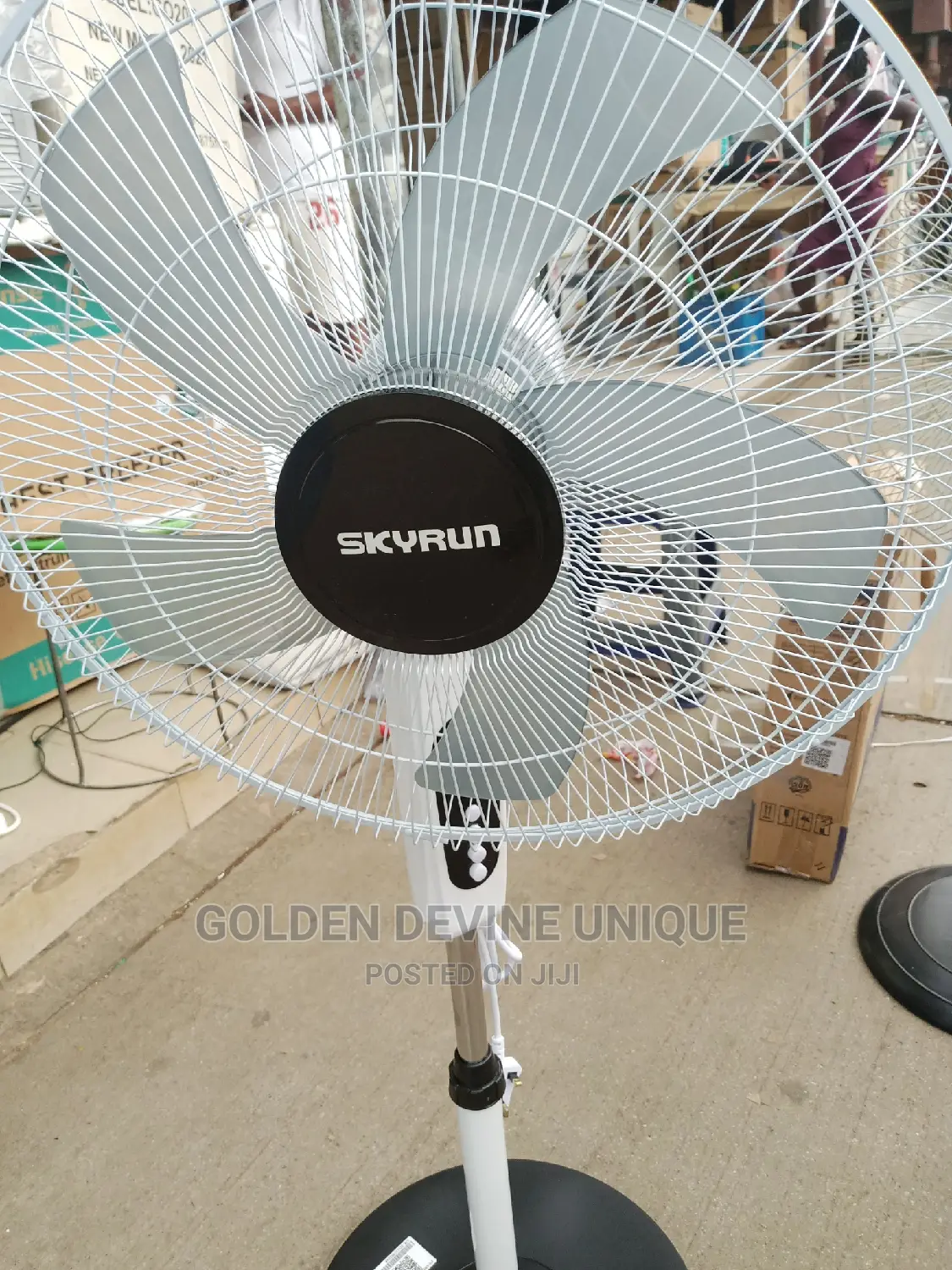 Skyrun Standing Fan