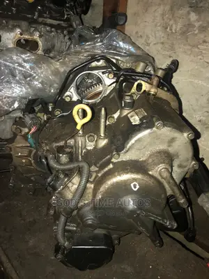Honda CR-V Automatic Transmission 2000 Model 4WD