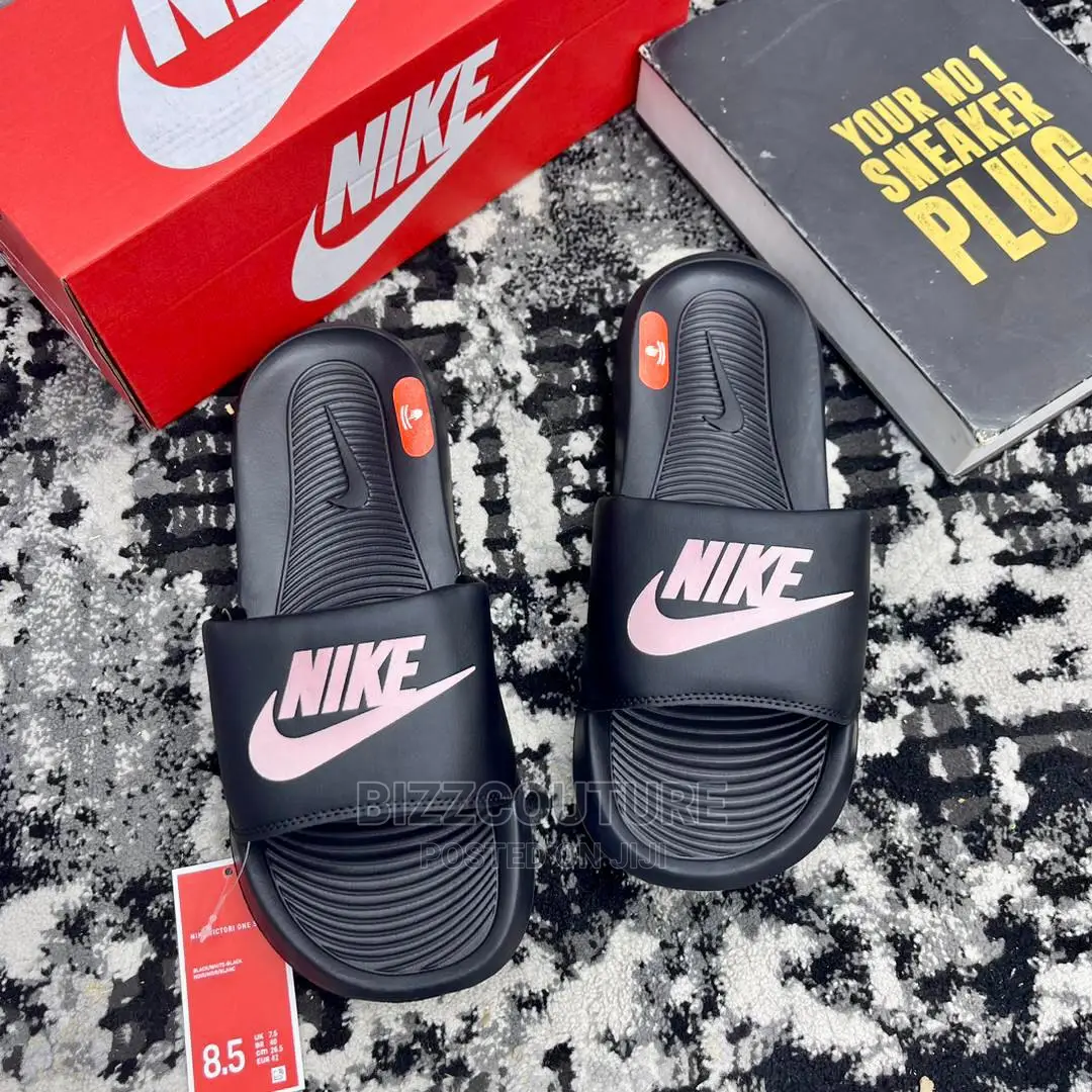 Original NIKE Victori Slides Available in Store