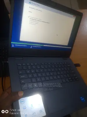 New Laptop Dell Vostro 3400 4GB Intel Core I3 HDD 1T