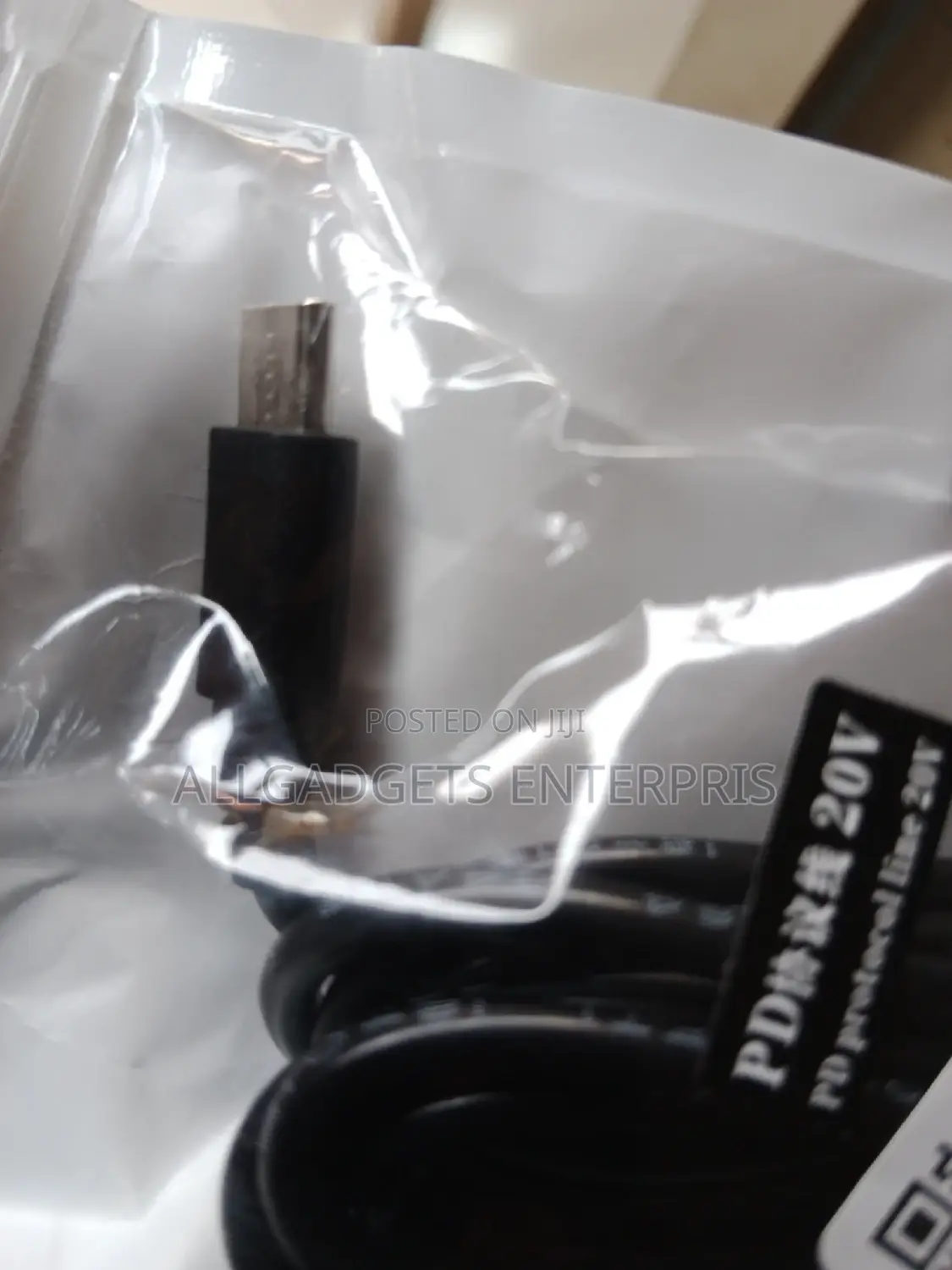 Type C to Round Mouth for Router and Laptop