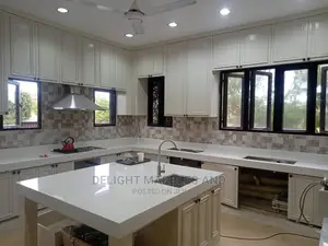 Imported Carrara Marble Quartz for Countertops