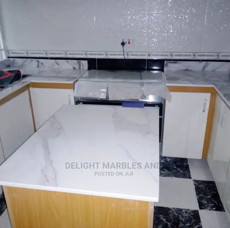 Imported Carrara Marble Quartz for Countertops