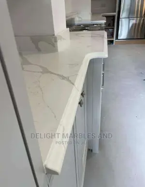 Imported Carrara Marble Quartz for Countertops