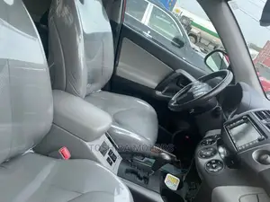 Toyota RAV4 3.5 Limited 2011 Red