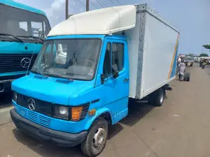 Mercedes Truck 410d