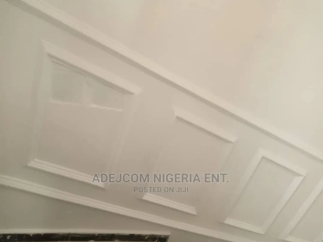 Screeding Expert/ Pop Design
