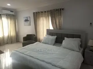 Exquisite 2br Flat With 3 Toilets