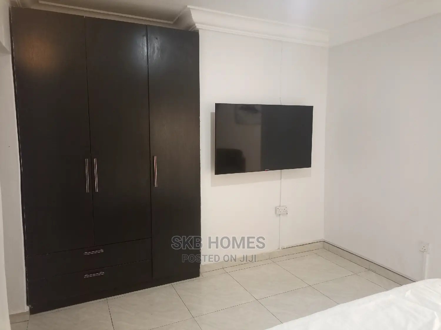 Exquisite 2br Flat With 3 Toilets