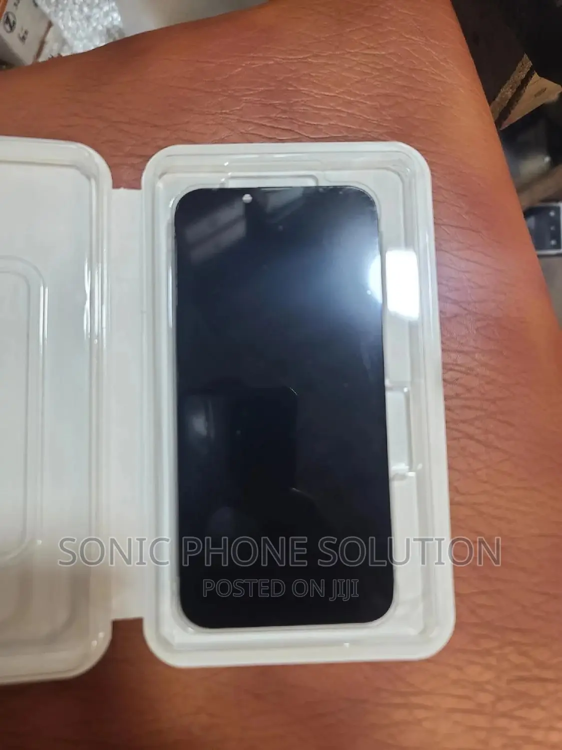 iPhone 13 Screen