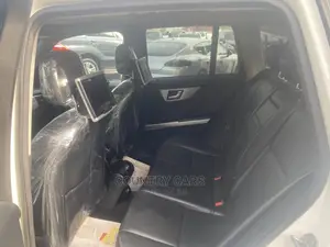 Mercedes-Benz GLK-Class 350 4MATIC 2011 White