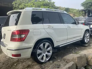 Mercedes-Benz GLK-Class 350 4MATIC 2011 White