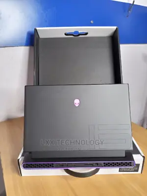 Laptop Dell Alienware M15 16GB Intel Core I7 SSD 1T