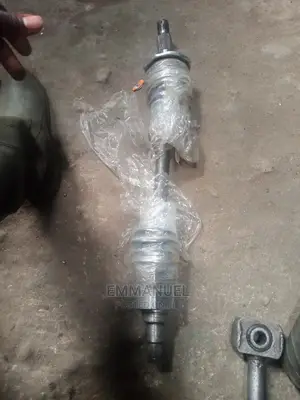 Driving Shaft Toyota Sequoia 2000 2005 and Toyota Tundra
