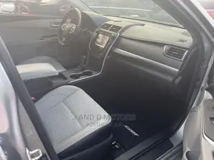 Toyota Camry 2016 Silver