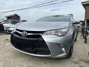 Toyota Camry 2016 Silver