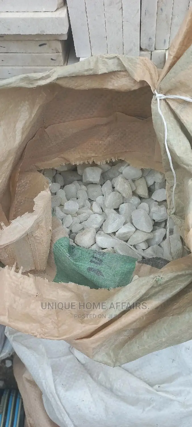 White Stone Chipping
