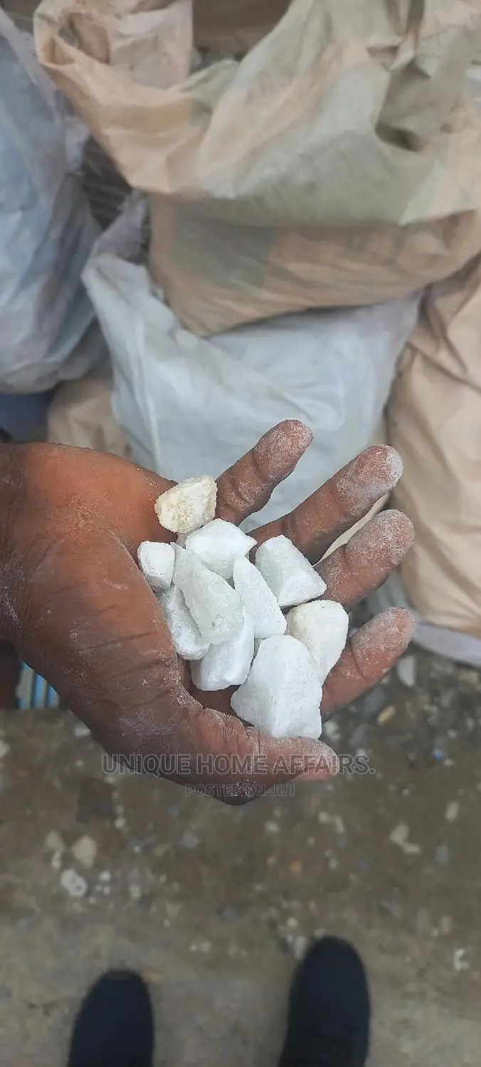 White Stone Chipping