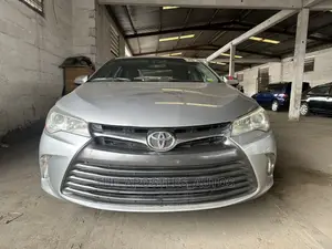 Toyota Camry 2016 Silver