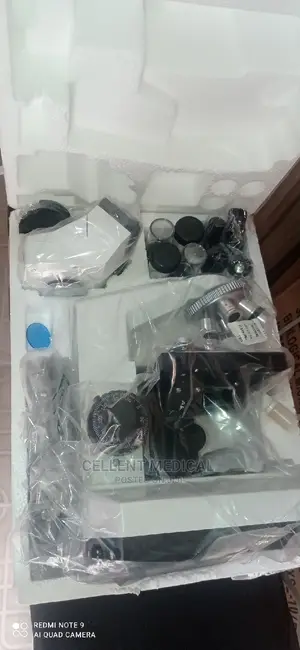 Microscope