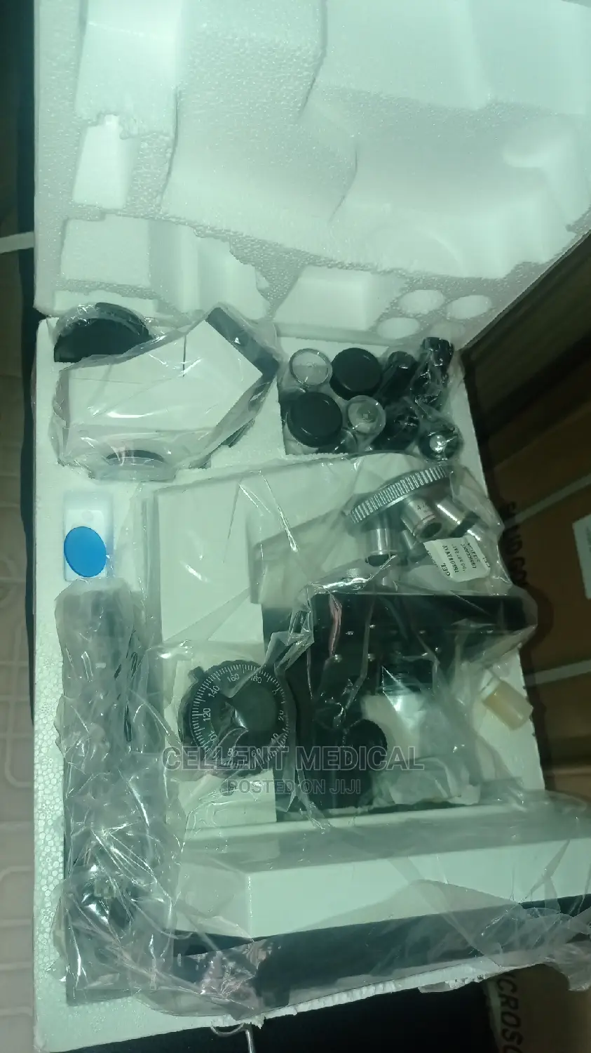 Microscope