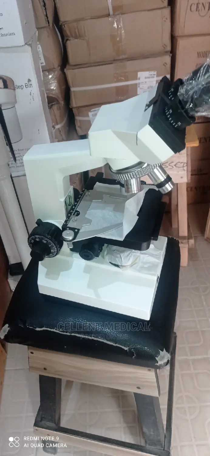 Microscope