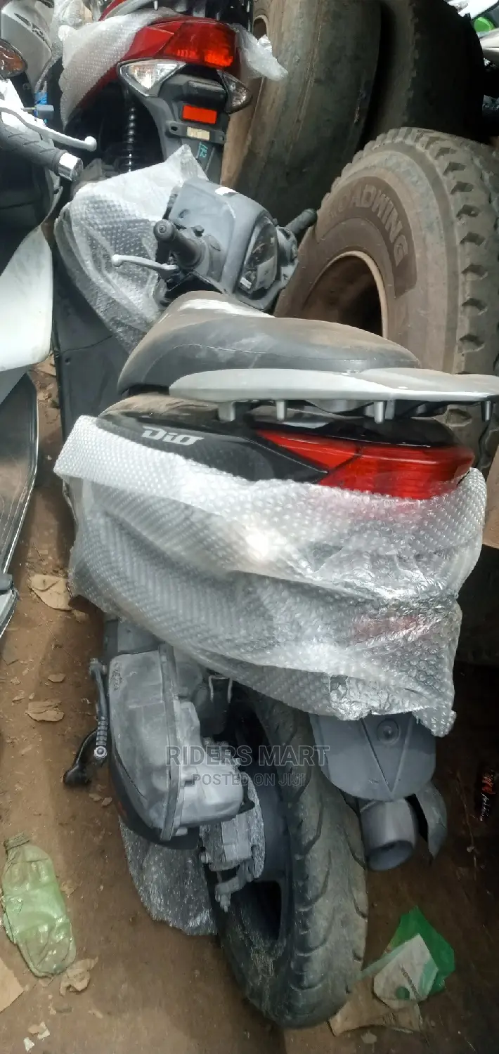 Honda Dio 2022 Red