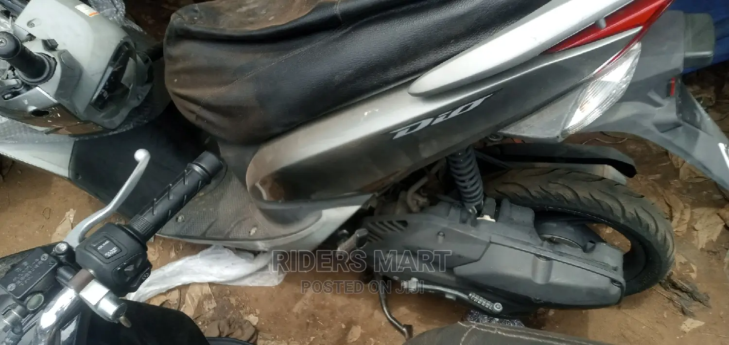 Honda Dio 2022 Red