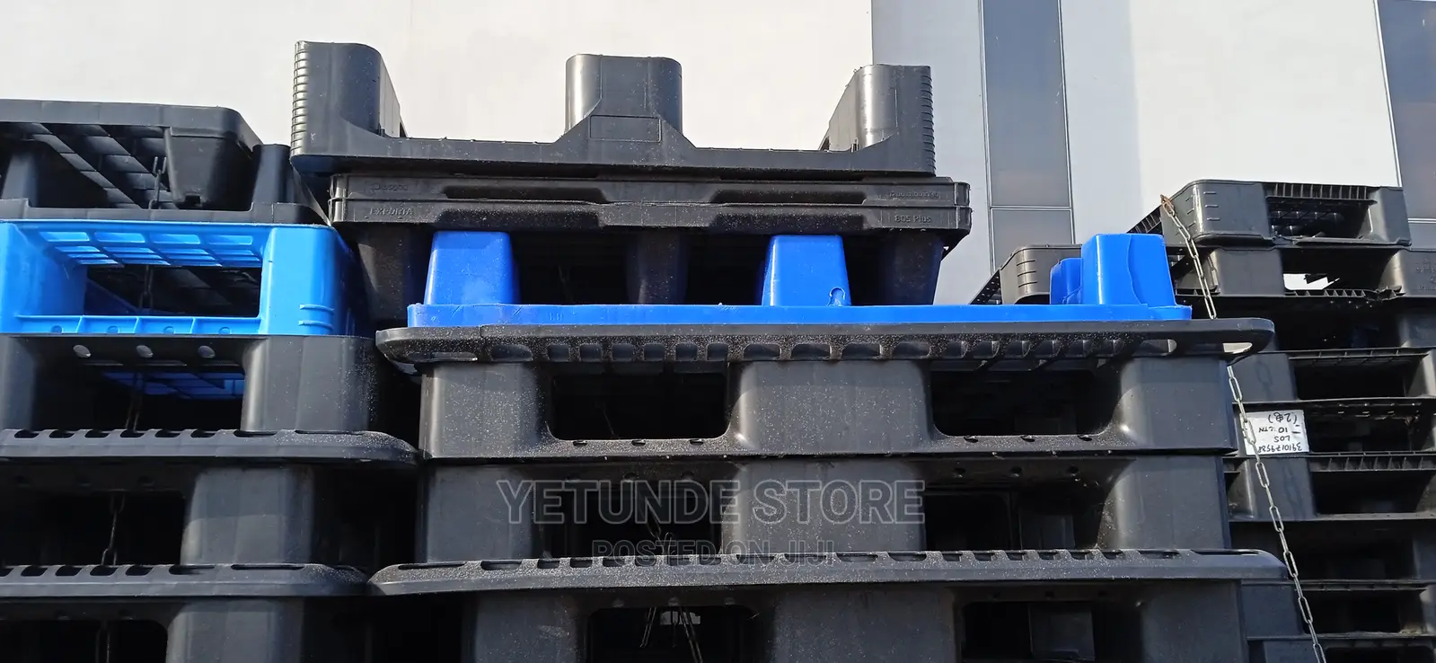 Static Plastic Pallets for Storage
