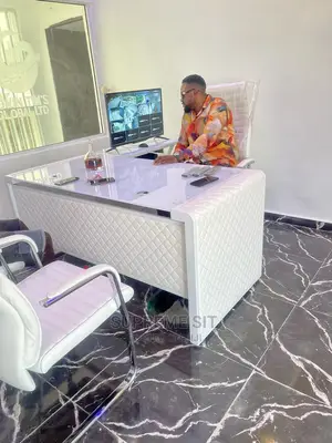 Executive Office Table With Extension
