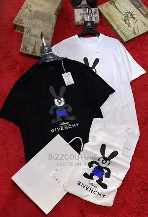 Original GIVINCHY T-Shirts Available in Sstore