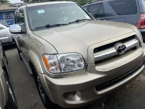 Toyota Sequoia 2006 Gold