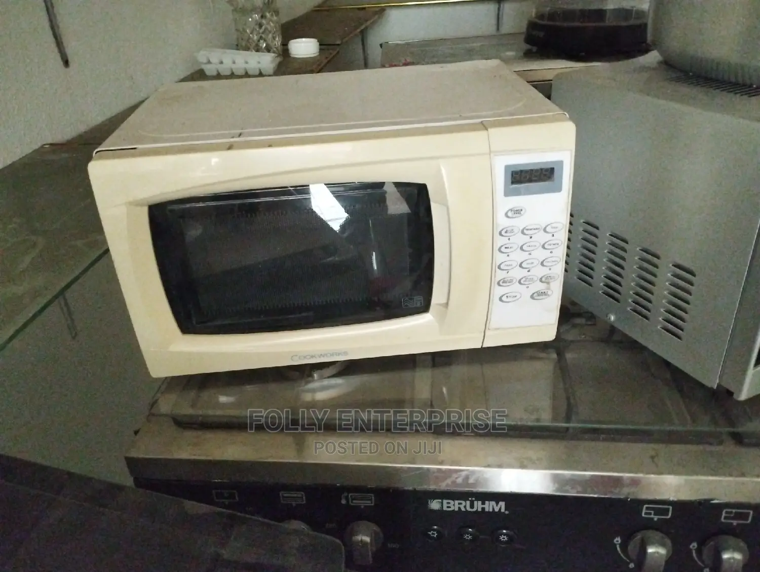 Microwave Oven
