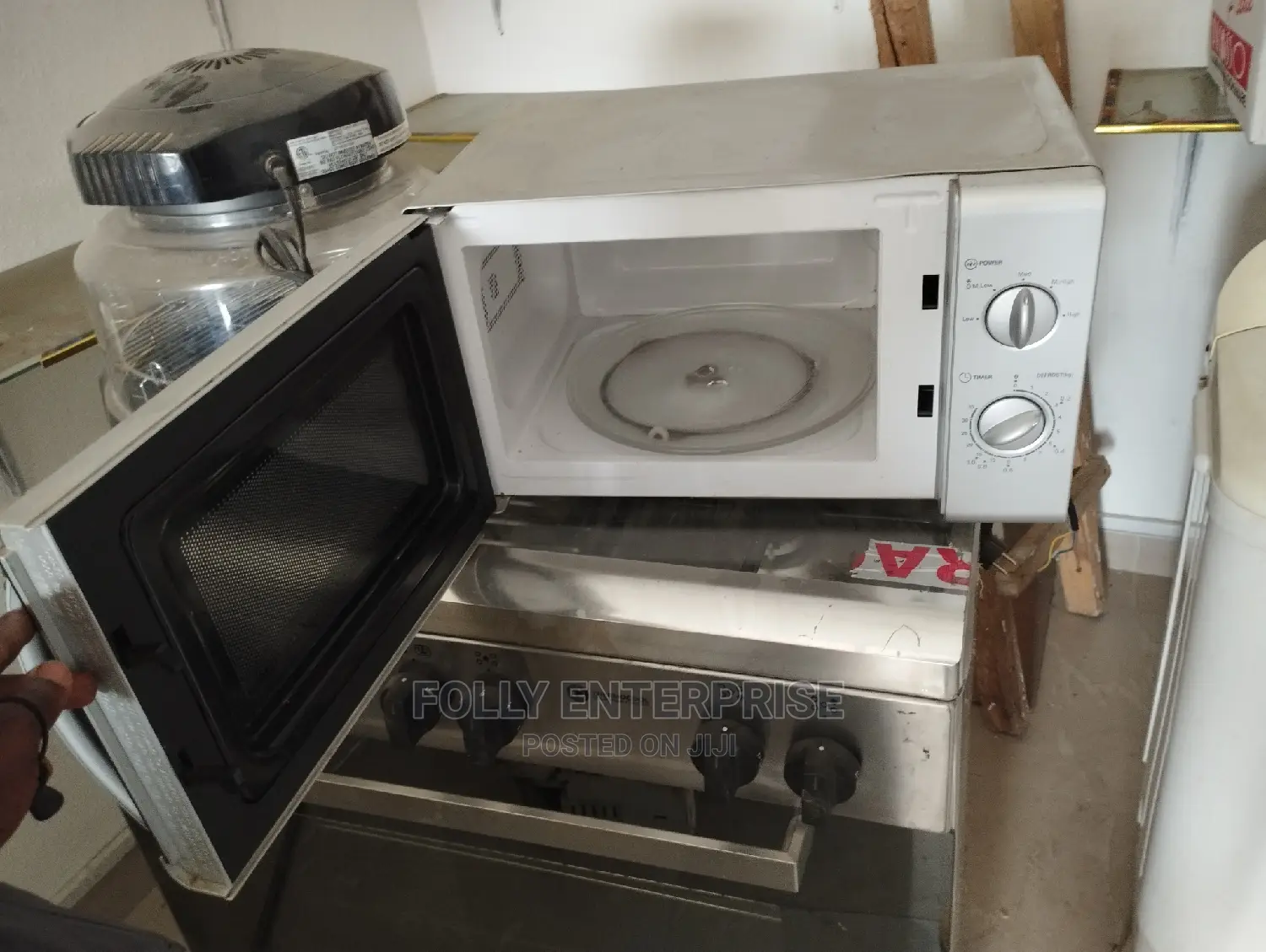 Microwave Oven
