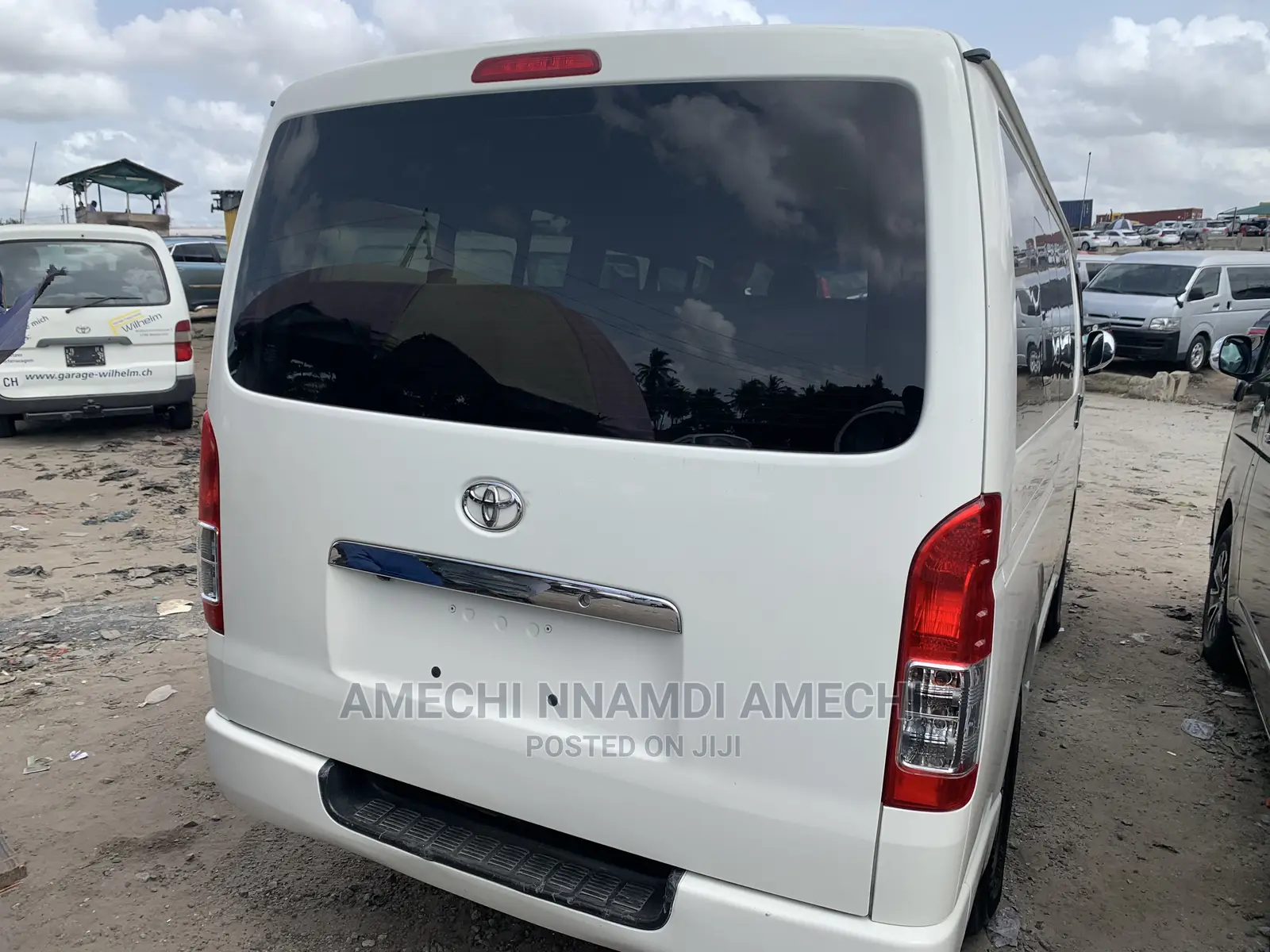 Toyota HiAce 2012 White