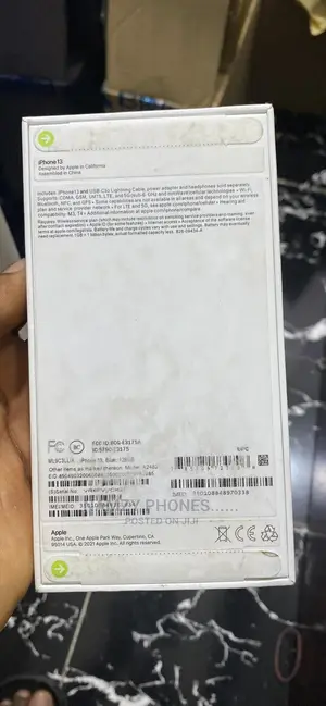 New Apple iPhone 13 128 GB Blue