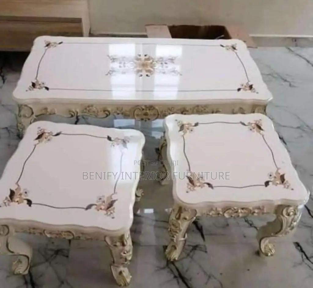 Wooden Center Table With 2 Side Stools