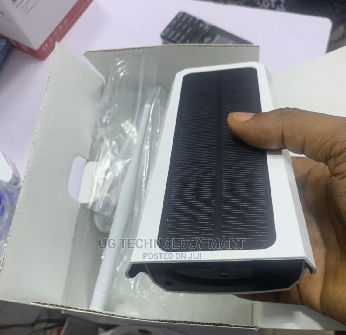 Solar Battery Powered Wifi Bullet Camera