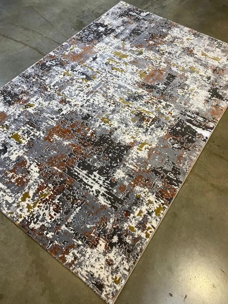 Centre Rug and Wall to Wall Rug